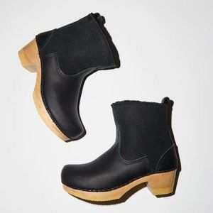 No. 6 Store 5'' pull on shearling clog boot, black suede; Size 8.5 (40)